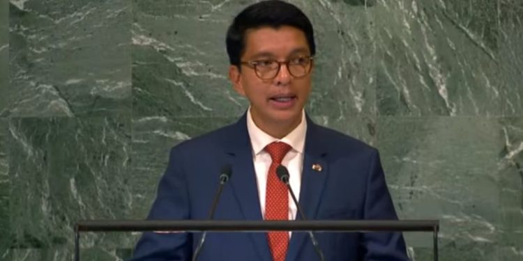 CARBURANT – Andry Rajoelina demande du pétrole à « prix équitable » pour les pays à faible revenu