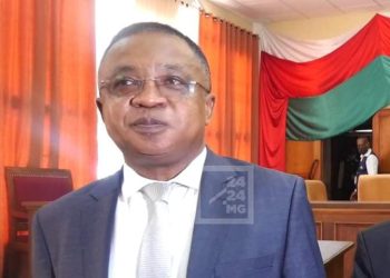 ELECTION – La mission de suivi électoral de l&rsquo;Union européenne déplore la nomination de Andrianarisedo Retaf Arsène Dama à la tête de la Ceni et celle de Florent Rakotoarisoa à la présidence de la HCC qui « ne renforcent pas la confiance des électeurs dans le processus démocratique »