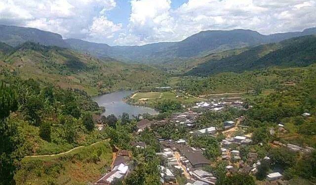 IKONGO – La femme et la fille d’un des quatre suspects gardés à vue à la caserne de la gendarmerie d’Ikongo lors de la tragédie du 29 Août assassinées, les quatre suspects disparus, selon le secrétaire d&rsquo;État en charge de la gendarmerie