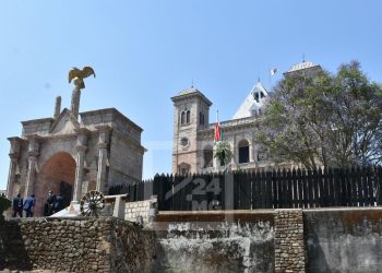PATRIMOINE – Le ministère de la Culture évoque « une reconstruction à l&rsquo;identique de l&rsquo;extérieur » des palais de Tranovola et de Manampisoa du Rova d&rsquo;Antananarivo « dans le respect des normes internationales »