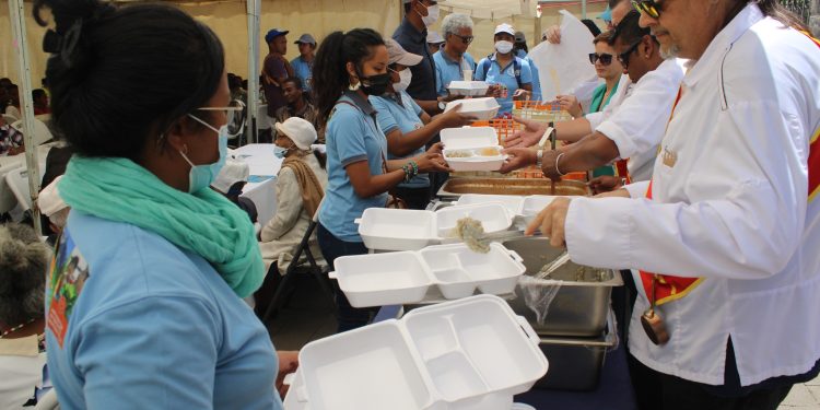 EVENEMENT – Un menu concocté par cinq chefs disciples d’Escoffier de Madagascar servi à 200 personnes vulnérables à l’occasion de la Journée mondiale de l’alimentation
