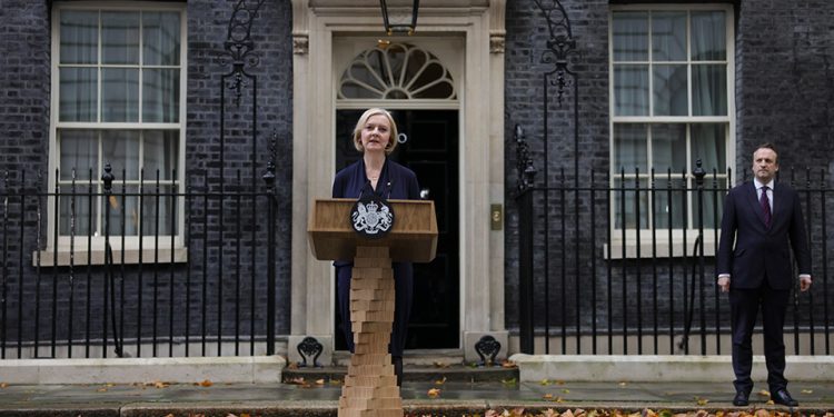GRANDE BRETAGNE – La Première ministre britannique Liz Truss démissionne après 44 jours au pouvoir