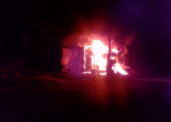 ELECTRICITE – Le ministre de l’Energie et des hydrocarbures se dit triste pour l’incendie volontaire de la centrale thermique de Marolambo et évoque un délai d’un mois pour la reconstruction