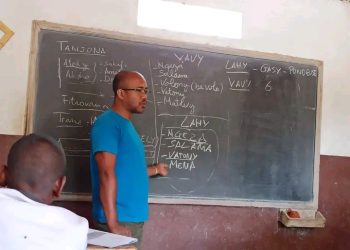 FORMATION – Le Centre d’accueil « Akany Felana Maitso » se lance dans l’élevage de poulets « gasy »