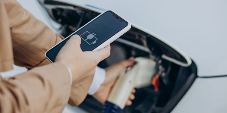 LOI DE FINANCE – Les autorités envisagent d’exonérer de droits et taxes l’importation de voitures et de motos électriques neuves, ainsi que de voitures et de motos hybrides neuves à partir de 2023