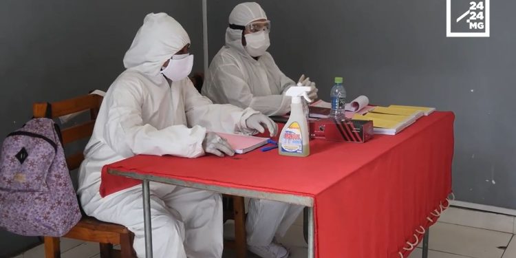 BUDGET DE L’ETAT – 44% des recettes fiscales de 2019 consacrées aux salaires des agents de l’Etat, 1% des dépenses étatiques allouées à la fourniture de soins de qualité