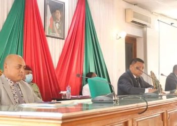 PARLEMENT – La rencontre entre le Sénat et le gouvernement prévue ce lundi reportée à une date ultérieure pour favoriser le calme et la sérénité, selon Herimanana Razafimahefa.