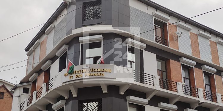 BUDGET – La Haute cour constitutionnelle donne son feu vert à la loi de finances 2023