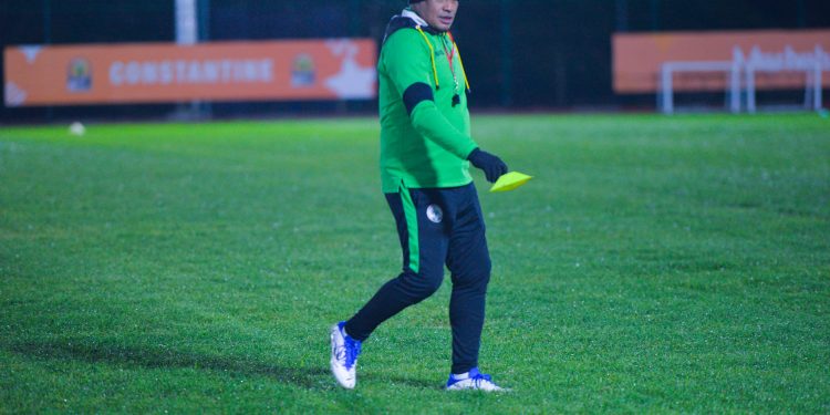 FOOTBALL/CHAN – Romuald « Rôrô » Rakotondrabe loue l’état d’esprit de son groupe mais prévient son équipe à ne pas « se laisser emporter » par la victoire face au Ghana