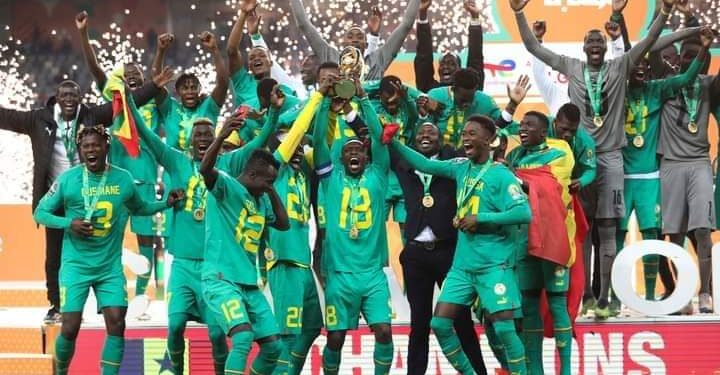 FOOTBALL – Le Sénégal remporte son premier Championnat d&rsquo;Afrique des nations en battant l&rsquo;Algérie aux tirs au but (0-0, 5-4 tàb)