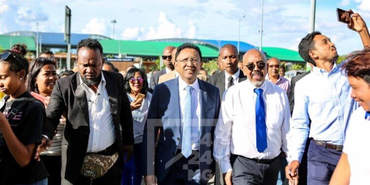 POLITIQUE – Hery Rajaonarimampiaina revient au pays pour « voir, écouter et discuter