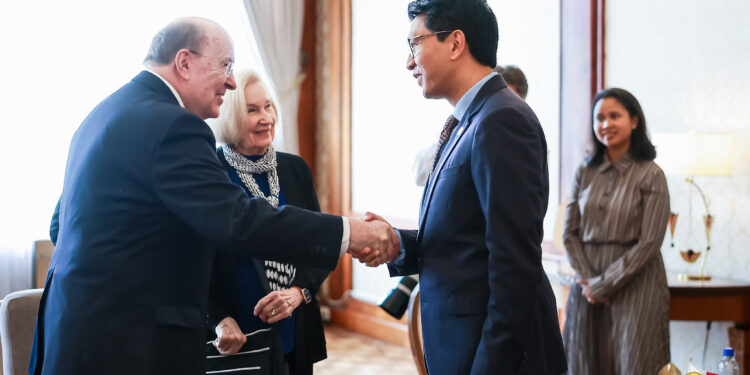 RELIGION – Le President Andry Rajoelina reçoit le chef de l&rsquo;Eglise de Jésus Christ des Saints des derniers jours, l&rsquo;apôtre Quentin L.Cook