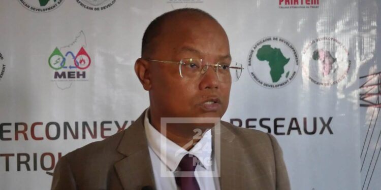 ELECTRICITE – Une ligne de 220 kV pour interconnecter les réseaux d’Antananarivo et d’Antsirabe Vakinankaratra pour se départager les énergies produites