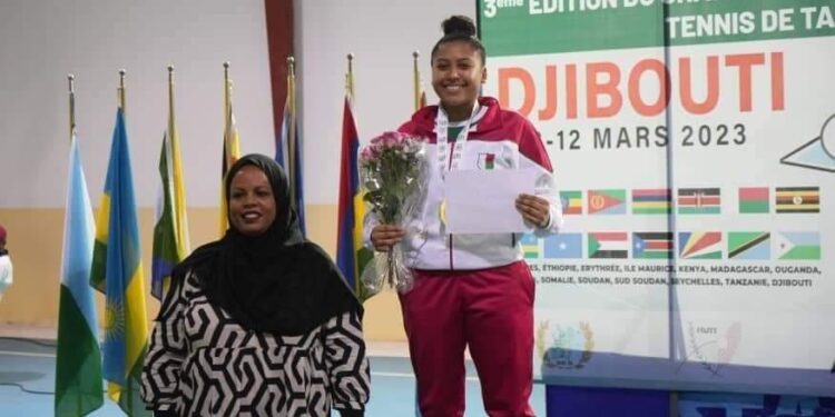 SPORTS – Fabio Rakotoarimanana et Hanitra Karen Raharimanana sacrés champions d’Afrique de l’Est de tennis de table