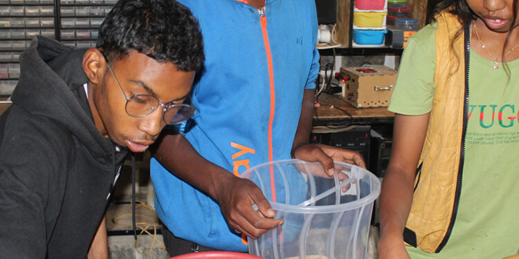 CONCOURS – Trois équipes malgaches participent au challenge International des FabLabs Solidaires