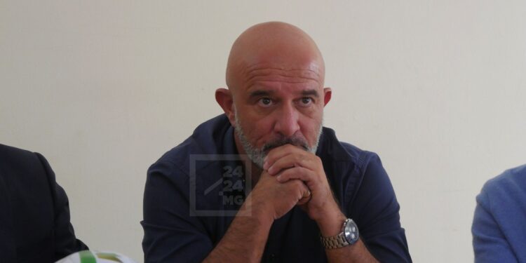 FOOTBALL – Nicolas Dupuis affirme être en discussions avec la Fédération sur son poste de sélectionneur des Barea