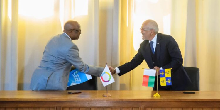 ETAT CIVIL – Un total de 4 207 jugements supplétifs de naissance délivrés par la Commune d&rsquo;Antananarivo dans le cadre de la première phase du projet Etat Civil