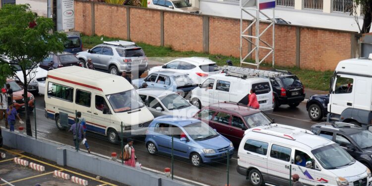 PARC AUTOMOBILE – Près de la moitié des 15 321 véhicules nouvellement immatriculés à Antananarivo en 2022 sont des véhicules à deux roues