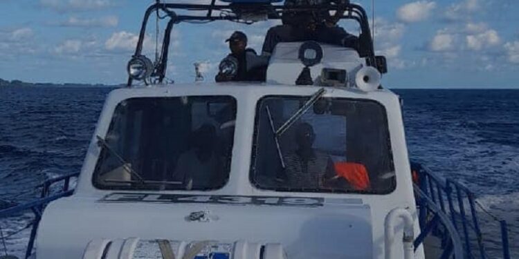 INCIDENT MARITIME – La pirogue recherchée depuis samedi échoue à Ampamolahana