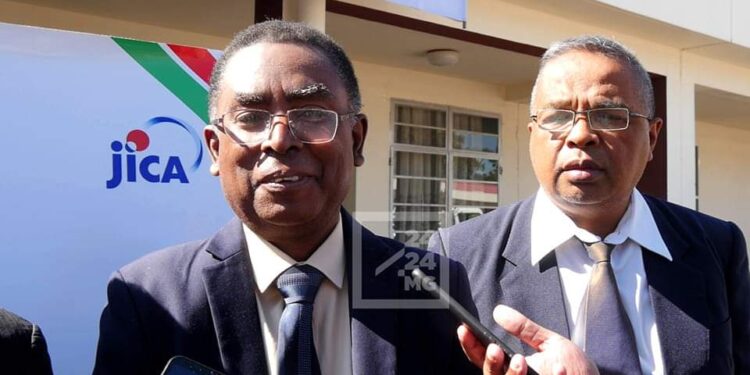 INFRASTRUCTURE – Le Japon apporte son expertise dans le développement des capacités de gestion de l’entretien des routes et des ponts à Madagascar