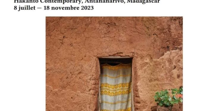 CULTURE – L’exposition Lamba Mandrakizay Forever invite l’art à s&rsquo;approprier le patrimoine