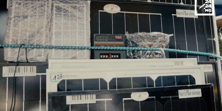 ENERGIE – La mise en place d&rsquo;une industrie locale de fabrication et recyclage de batteries solaires en projet