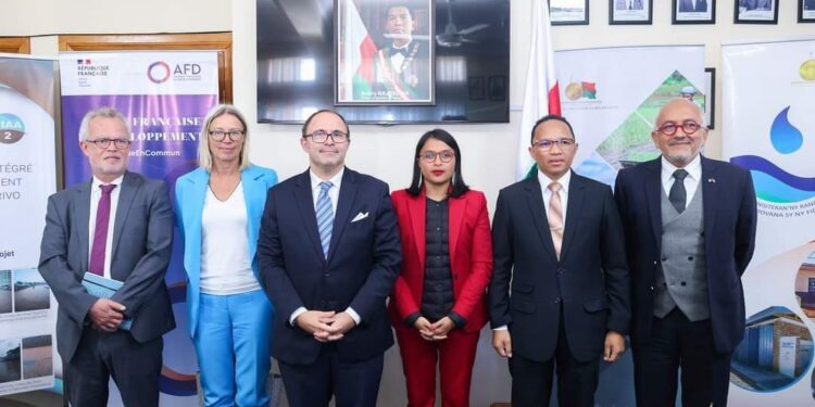 ANTANANARIVO – Un financement de 8 millions d&rsquo;euros de l&rsquo;Union européenne pour contribuer à l&rsquo;amélioration des évacuations d&rsquo;eaux autour du stade Barea de Mahamasina et d&rsquo;Anosy