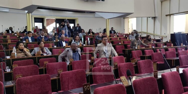 HAUTE COUR DE JUSTICE – L’examen des dossiers de mise en accusation d’anciens dirigeants de nouveau reporté à l’Assemblée nationale