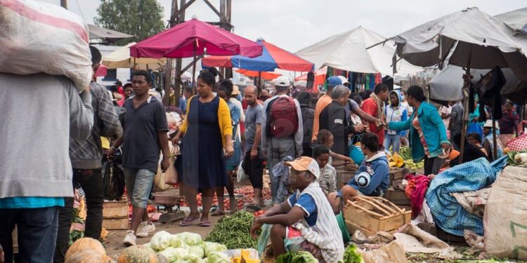 Le revenu actuel d’un Malgache inférieur d’environ 45% à son niveau de 1960, selon la Banque mondiale