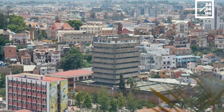 ADMINISTRATION – Quand la Confédération des travailleurs de Madagascar demande la réouverture de la Cnaps, fermée par les agents en grève