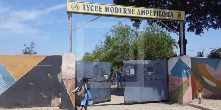 ÉDUCATION – La rentrée scolaire de 2023-2024 annoncée au 4 septembre, pas de vacances de Pâques pour les élèves des établissements publics