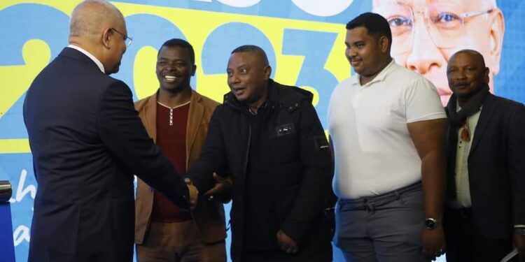 ELECTION – Hajo Andrianainarivelo annonce sa candidature à la présidentielle de 2023