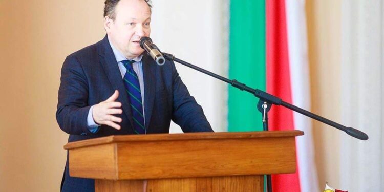 PARTENARIAT – Le vice-président de la Banque européenne d’investissement attendu à Madagascar