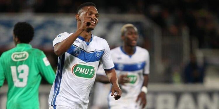 FOOTBALL – Le latéral malgache Kenji Van Boto quitte l&rsquo;AJ Auxerre et s&rsquo;engage au Pau FC