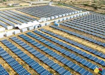 ENERGIE – Une économie de 7,5 milliards d&rsquo;ariary en fuel lourd avec la centrale solaire de Betsinjaka à Toliara, selon le président de la République