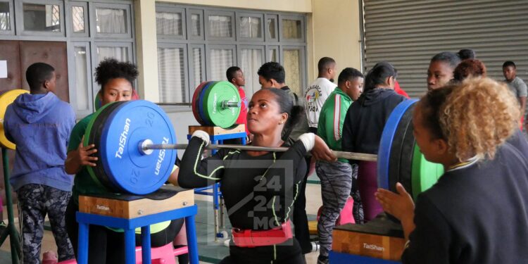 SPORTS – L’haltérophilie vise une dizaine de médaille de plus que par rapport aux Jeux des îles de Maurice 2019 à Madagascar