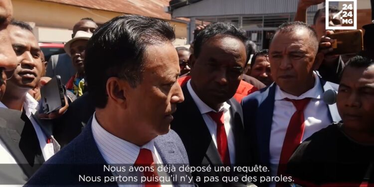AUTORITE – Débats autour de la renonciation aux fonctions de chef de l&rsquo;Etat par intérim