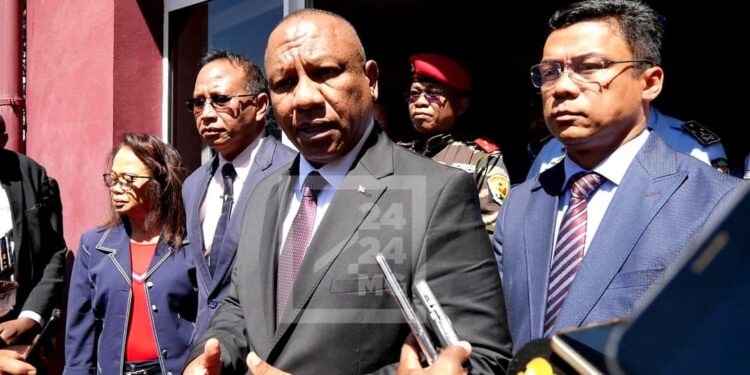 AFFAIRES NATIONALES – Le Premier ministre Ntsay s’exprimera sur la TVM mercredi