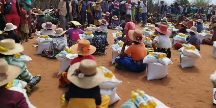 490 tonnes d&rsquo;aides provenant d&rsquo;Arabie Saoudite pour les régions d&rsquo;Atsimo Andrefana, d&rsquo;Anosy et de Vatovavy dans le cadre de la caravane humanitaire.
