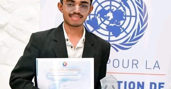 LITTÉRATURE – Aryella Aradrariny Andrianatsitoherinteny obtient le plus grand nombre de voix du public au Prix des Jeunes écritures