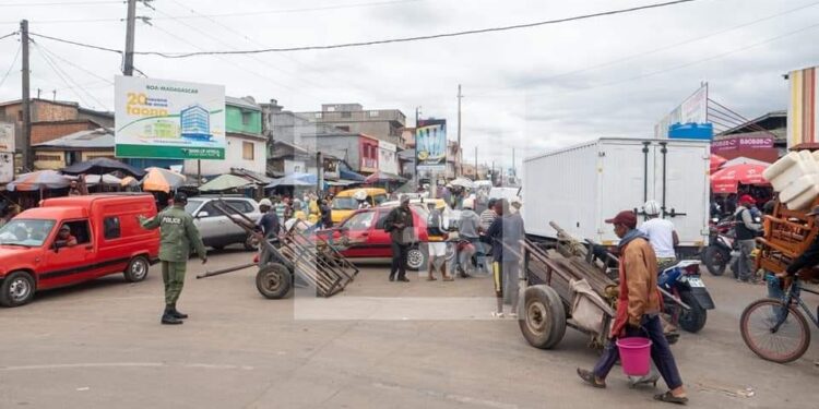 PERSPECTIVES ECONOMIQUES – Les projections de croissance de Madagascar susceptibles d’être revues avec les perturbations de la fourniture de l’électricité ou le risque politique en année électorale, selon le ministère de l’Economie et des finances