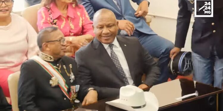 ASSEMBLEE NATIONALE – L’appel de Christine Razanamahasoa pour sortir Madagascar de l’impasse