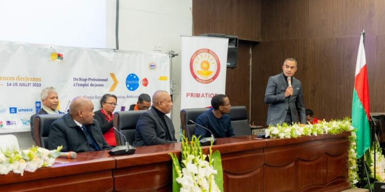 Madagascar adopte le décret sur le régime de la formation en alternance 
