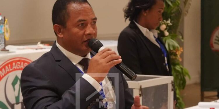 SPORTS – Alfred Andriamanampisoa élu nouveau président de la Fédération malgache de football