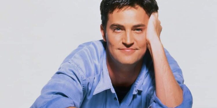 DECES – Matthew Perry, l&rsquo;interprète de Chandler dans la série Friends, est mort à l&rsquo;âge de 54 ans