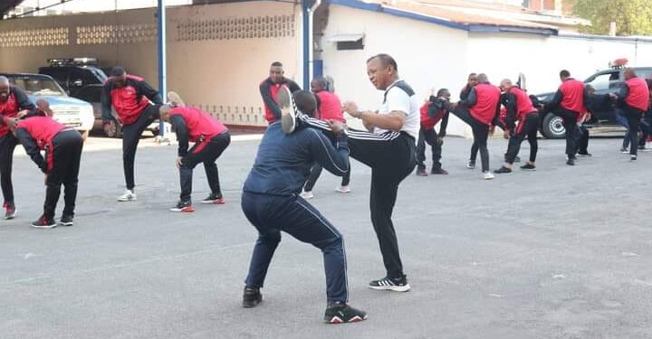 Richard Ravalomanana indique vouloir faire le tour des différentes casernes d&rsquo;origine des éléments des forces de défense et de sécurité travaillant au Sénat