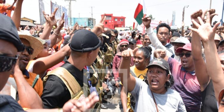 MANIFESTATION – Le Collectif des candidats à la présidentielle remercie les forces de l’ordre