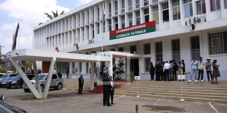 JEUNESSE – Les inscriptions sont ouvertes pour ceux qui souhaitent représenter Madagascar à la dixième édition du parlement francophone des jeunes au Canada en juillet 2024