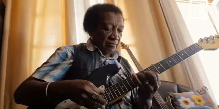 PROSH’ELY, MUSICIEN – A la rencontre du magicien de Kaiamba