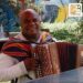 HASIVELO ROMEO ANDRIAMANDRESY dit LEGO, AUTEUR-COMPOSITEUR, CHANTEUR – « Je fais en sorte de jouer une musique traditionnelle qui sera facilement acceptée »